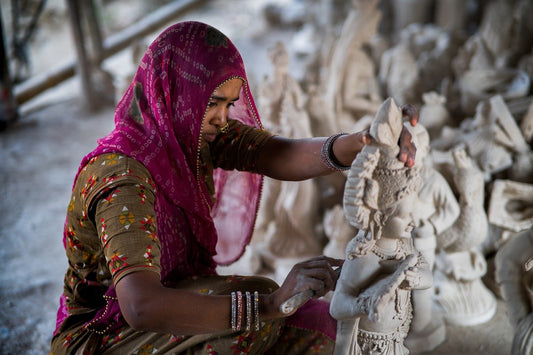 How to Support Local Artisans With Sustainable Gift Choices